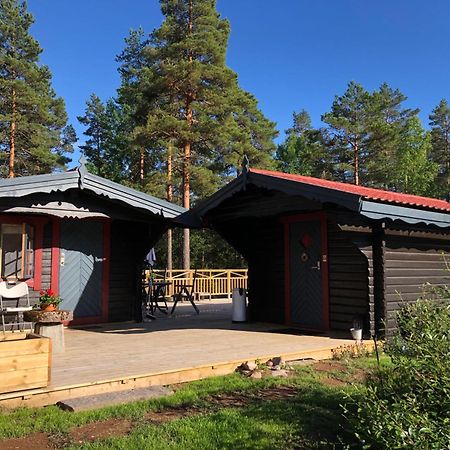 Timber Cottages With Jacuzzi And Sauna Near Lake Vaenern Karlstad Eksteriør bilde