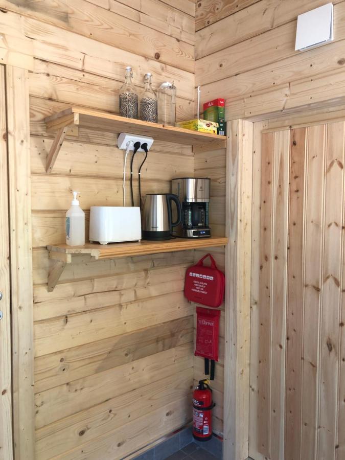 Timber Cottages With Jacuzzi And Sauna Near Lake Vaenern Karlstad Eksteriør bilde