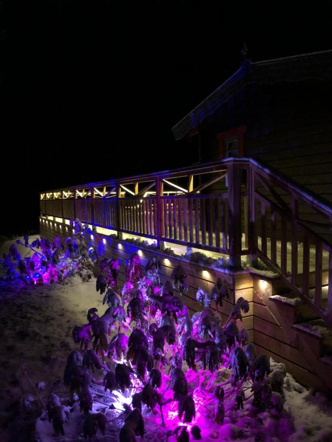 Timber Cottages With Jacuzzi And Sauna Near Lake Vaenern Karlstad Eksteriør bilde