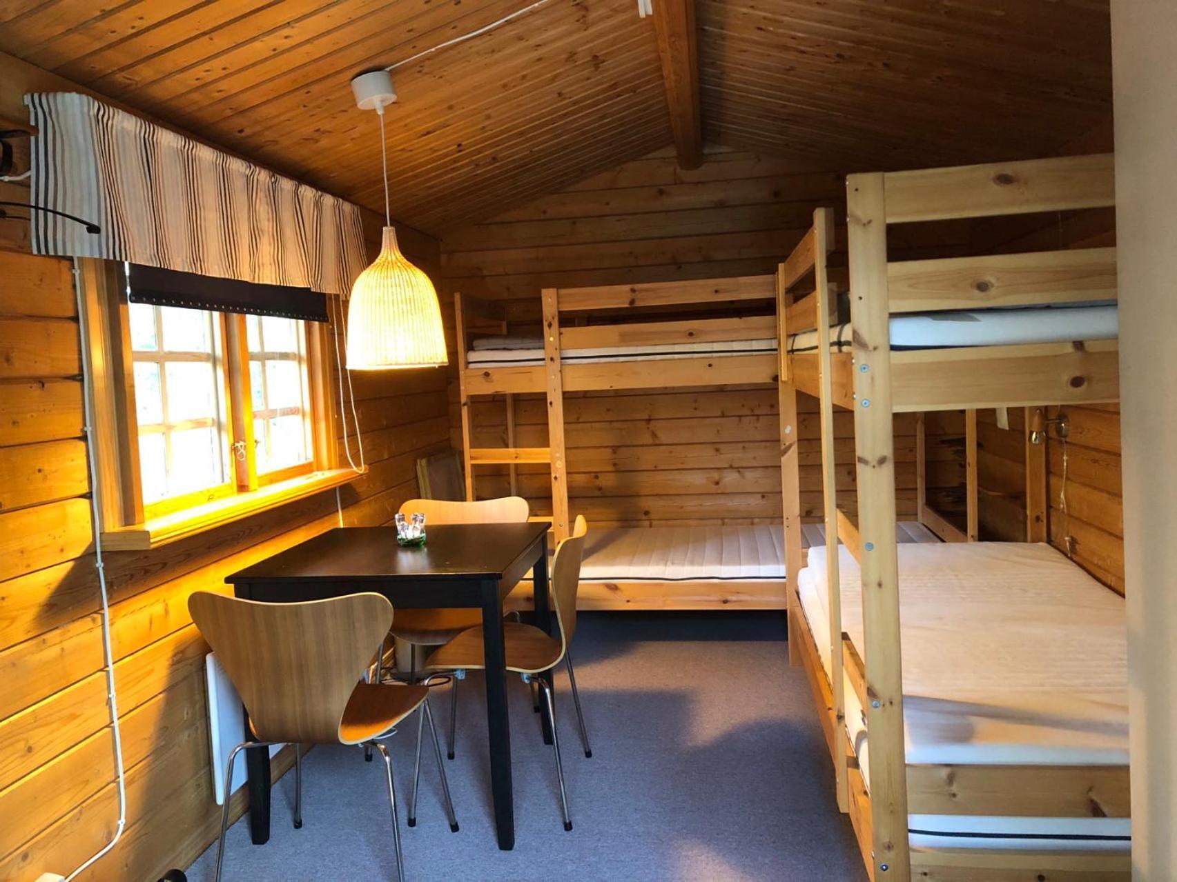 Timber Cottages With Jacuzzi And Sauna Near Lake Vaenern Karlstad Eksteriør bilde
