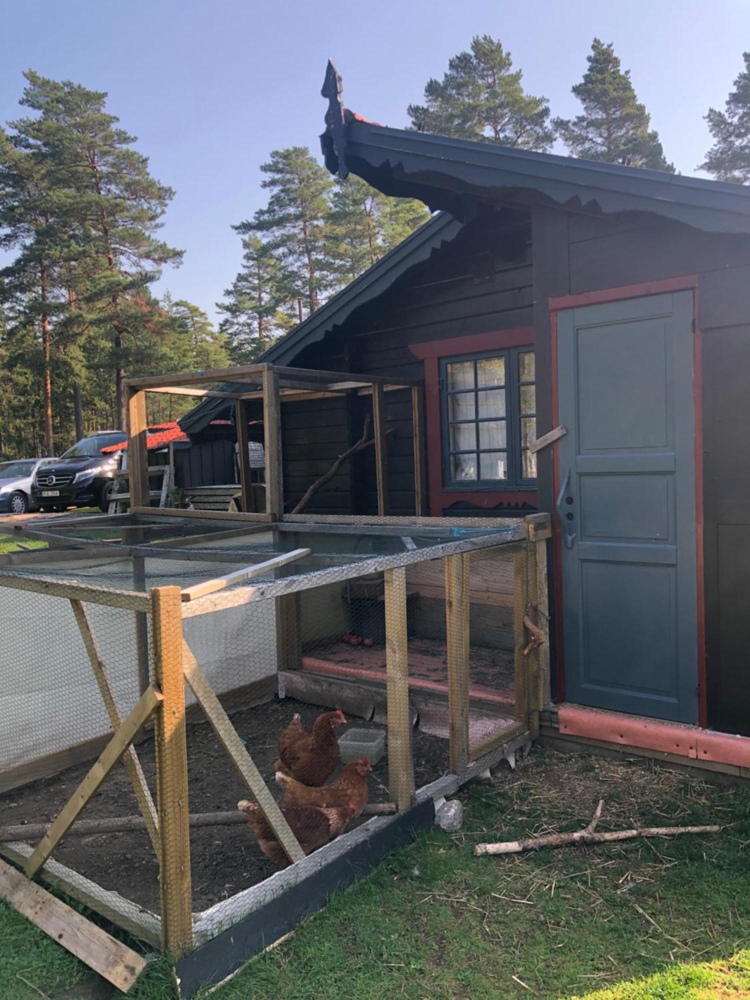 Timber Cottages With Jacuzzi And Sauna Near Lake Vaenern Karlstad Eksteriør bilde